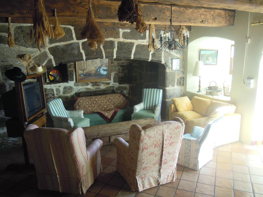 Gite Le Francillon Villa Les Estables Habitación foto