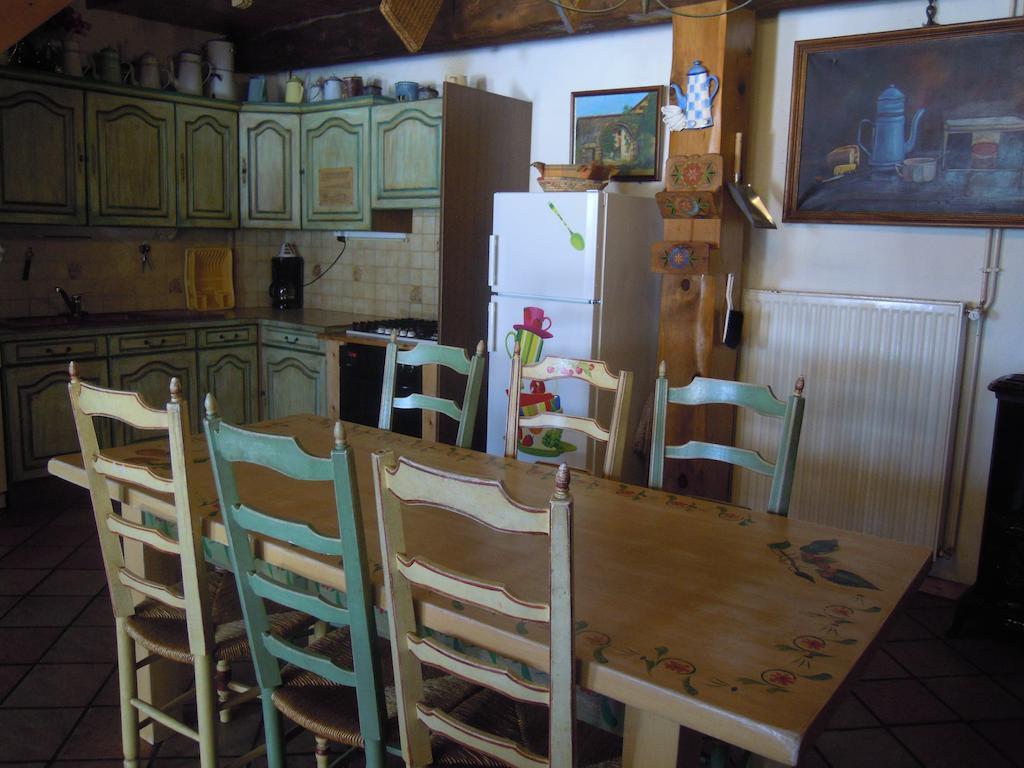 Gite Le Francillon Villa Les Estables Habitación foto